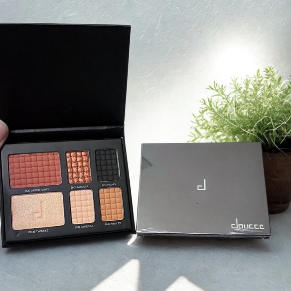 Eyeshadow & Face Palette Travel Makeup Warm Neutral Shades |NEW|Doucce On The Go